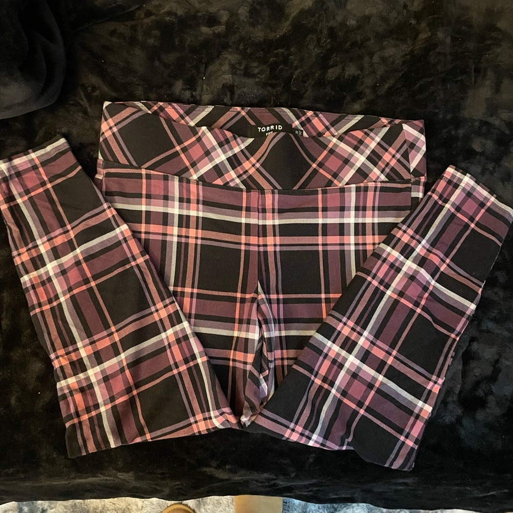 Torrid Pixie Black and Pink Plaid Leggings